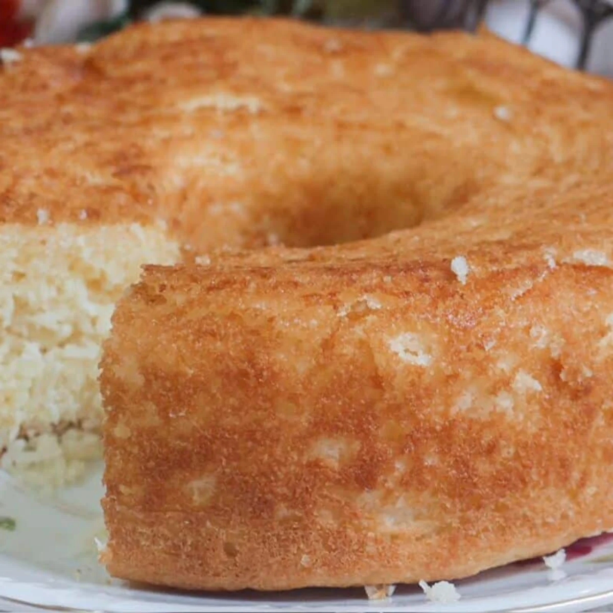Bolo de coco sem trigo e sem óleo, extremamente molh